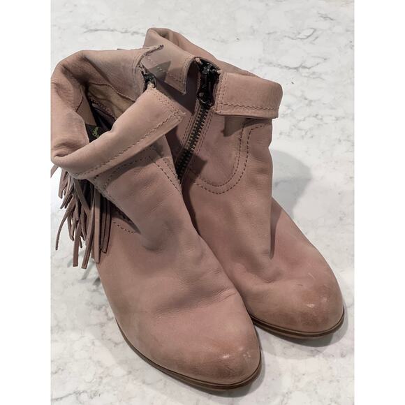 Sam Edelman Women’s Louie Suede Barn Fringe Side Zip Ankle Boots Size 8.5 Cream - Picture 2 of 5